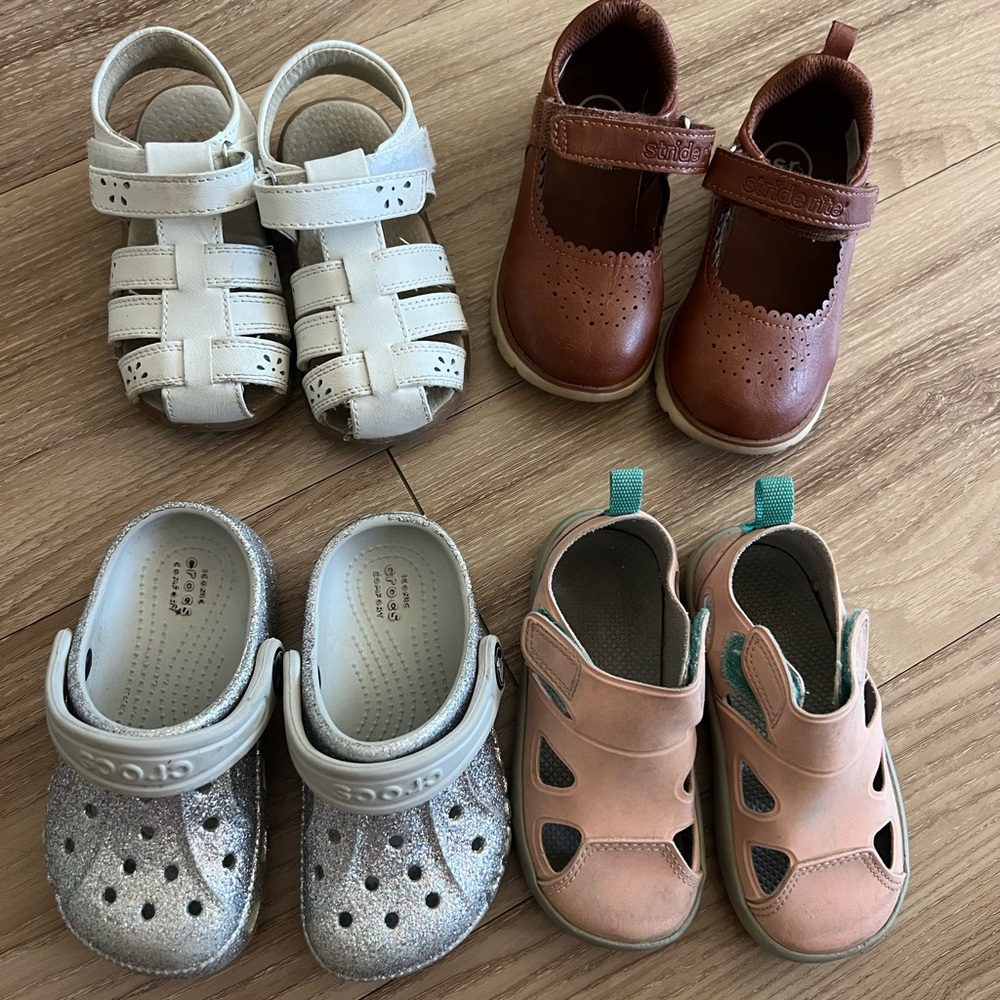 Toddler Girl Shoe Bundle (4 pairs) size 7